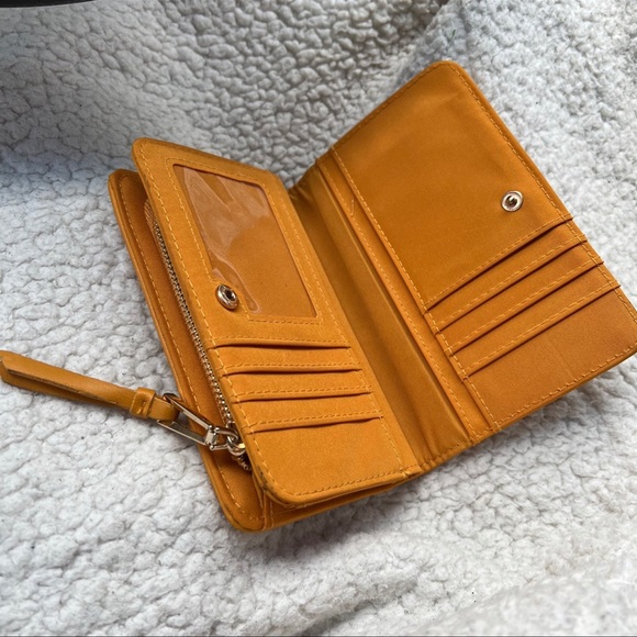 Wallet - Picture 4 of 4